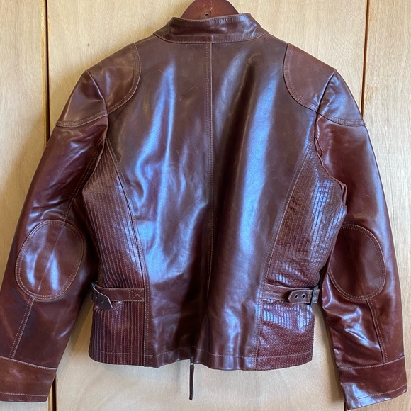 Leather biker jacket, women’s size 3X, dark wine color, flex side panels. - Picture 7 of 7